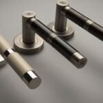 d74136159ab6b27534e434dfc5a67057--door-handles-door-levers